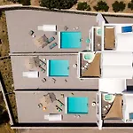 Modern Dome Homes Of Santorini Vila *
