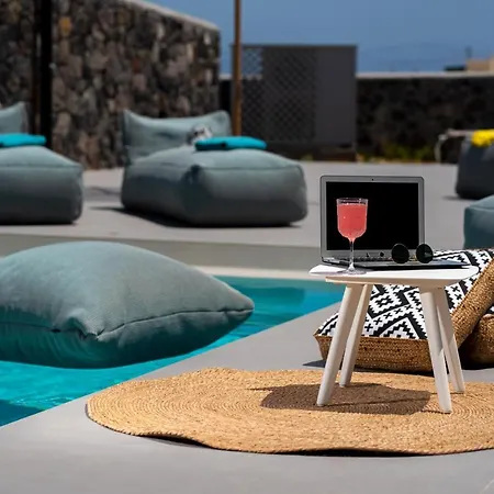 Вилла Modern Dome Homes Of Santorini Перисса