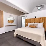 Modern Dome Homes Of Santorini Perissa (Santorini)